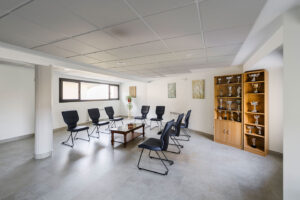 Sala reuniones colegio mayor