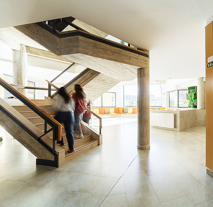 Escaleras Colegio Mayor Santa Clara